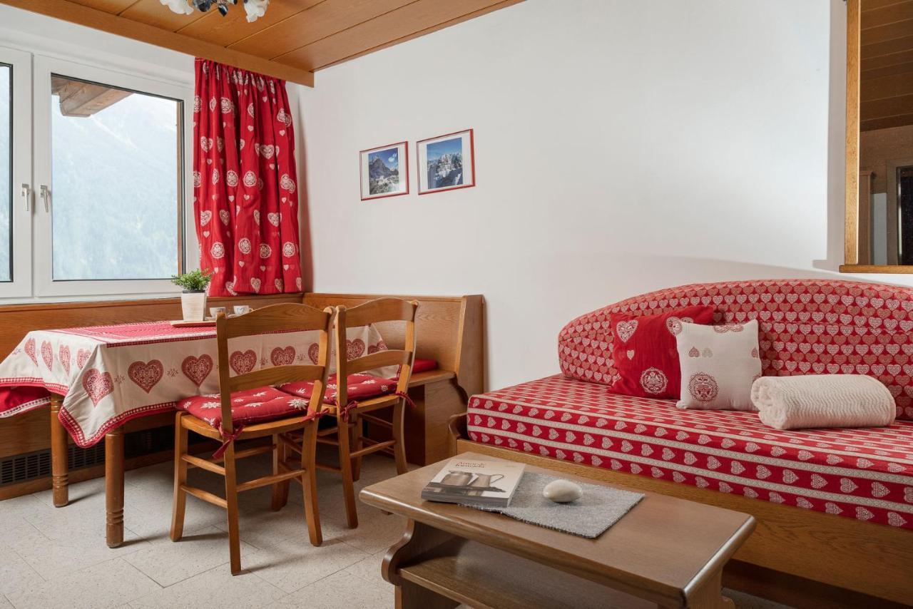 A. Paolo Apartments Виго ди Фаса Екстериор снимка