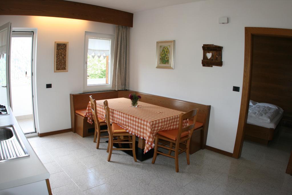 A. Paolo Apartments Виго ди Фаса Екстериор снимка