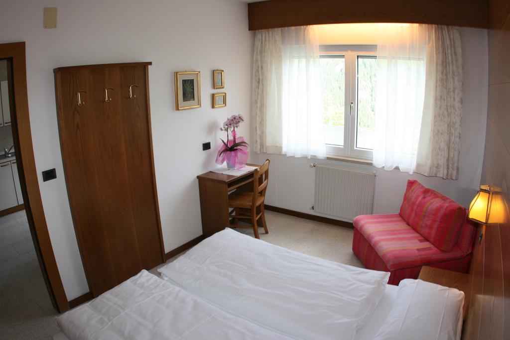A. Paolo Apartments Виго ди Фаса Екстериор снимка
