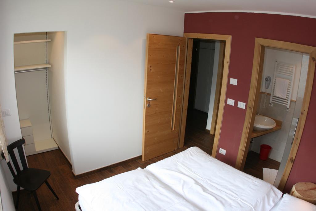 A. Paolo Apartments Виго ди Фаса Екстериор снимка