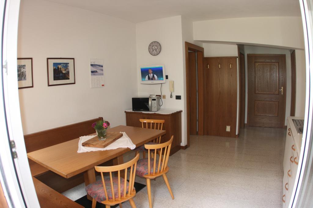 A. Paolo Apartments Виго ди Фаса Екстериор снимка